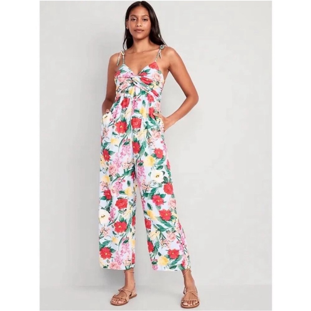 NEW Old Navy Multifloral Tie-Shoulder Cropped Twist-Front Smocked Jumpsuit - M - Picture 3 of 16